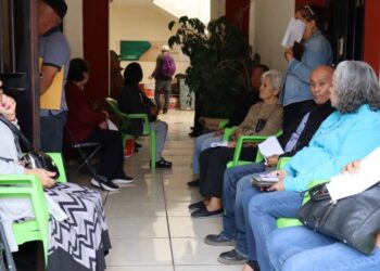 Invitan a contribuyentes a aprovechar descuentos en el predial en Ahuacatlán