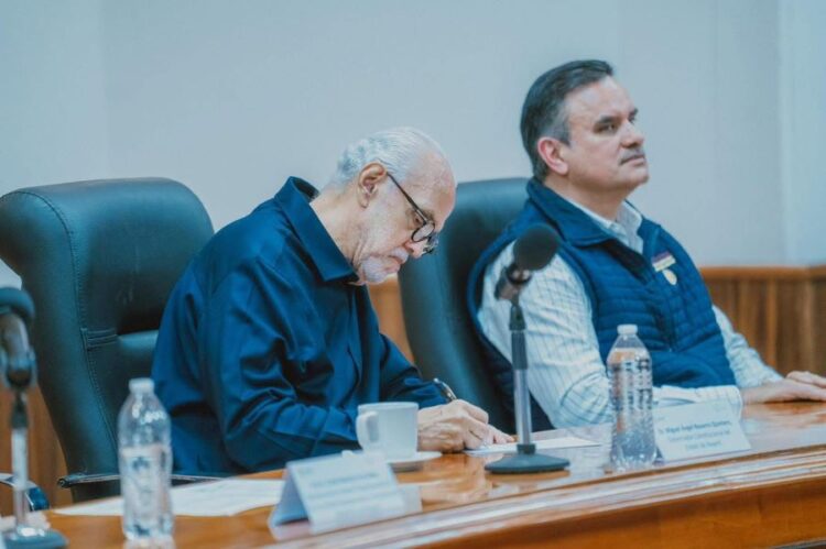 Navarro Quintero toma protesta a nueva Mesa Directiva del Comité Estatal de Sanidad Vegetal