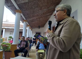 Presentan libro “Cuentabilidad”, en Ahuacatlán