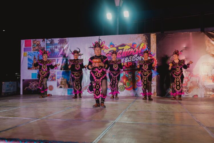 Ahuacatlán se posiciona en el primer lugar de aceptación del festival Colores y Sabores