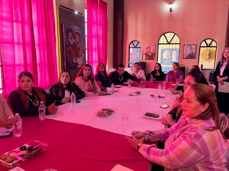 Presentan en Ixtlán la Red de Mujeres Electas