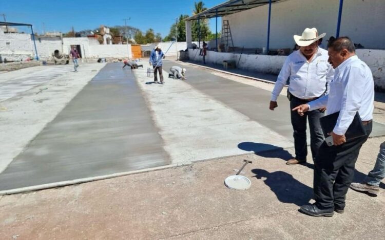 Rodrigo Polanco Sojo supervisa obras en San José de Mojarras