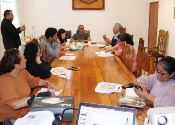 Gobierno de Ahuacatlán impulsa el turismo a través del idioma