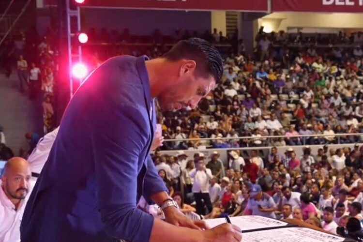 Ahuacatlán deslumbra en la Feria de Nayarit con una presentación impecable