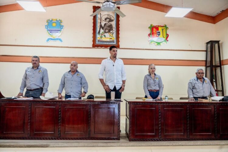 Arranca con gran respuesta la campaña de vacunación antirrábica en Ahuacatlán