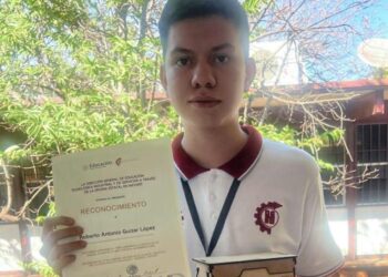 Alumno del CBTis 27 de Ixtlán participaráen Festival Académico Nacional