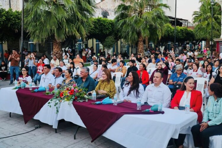 Celebran evento «Alfabetización por el Bienestar», en Ixtlán
