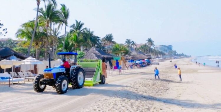 Playas limpias, seguras y más de 1.6 millones de visitantes durante Semana Santa en Nayarit