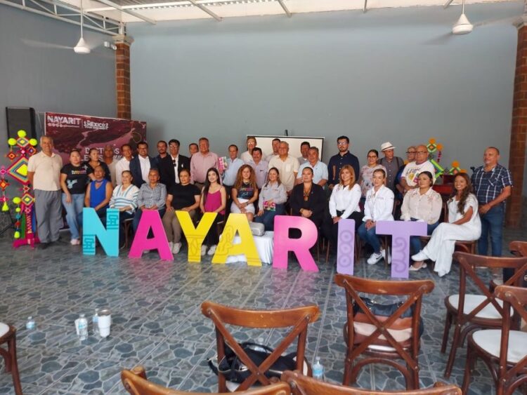 Refuerzan la seguridad con curso de capacitación policial, en Ahuacatlán