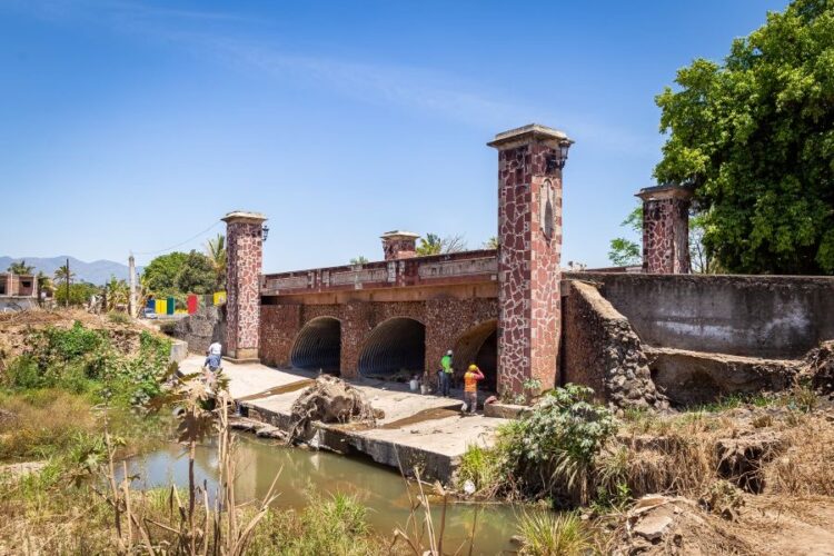 Impulso a la educación en Ahuacatlán: respaldo total del Gobierno Estatal