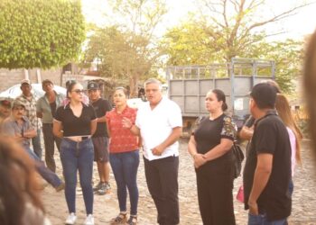 Presidente de Ixtlán fortalece lazos con la comunidad en la colonia Emiliano Zapata