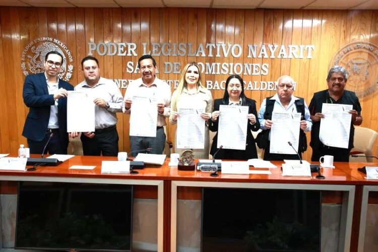 Inversión histórica para conservación de la carretera Uzeta-Camotlán