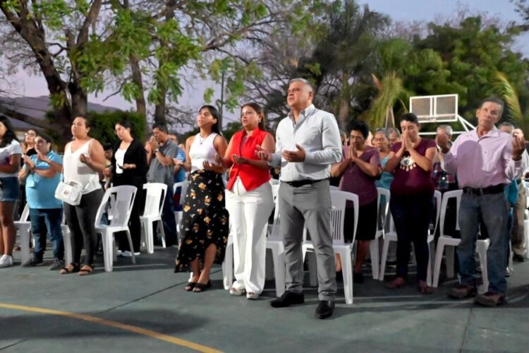 Inversión histórica para conservación de la carretera Uzeta-Camotlán