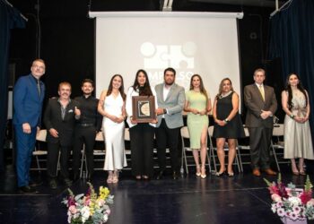 Paulina Barajas, de Ahuacatlán, una líder que inspira y deja huella