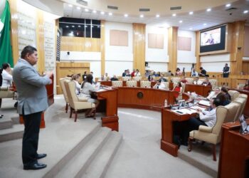 Salvador Arce asume la presidencia del PRI en Ahuacatlán con llamado a la renovación