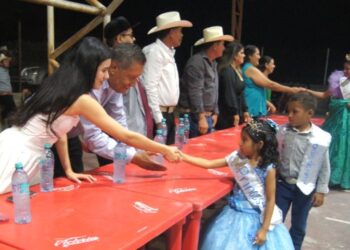 Reviven con fervor las fiestas patronales en Santa Isabel, Camotlán y Zoatlán