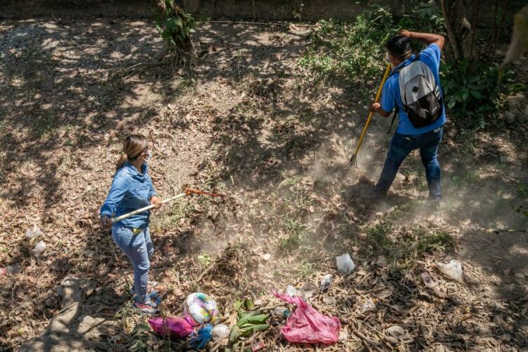 Compostela impulsa el orden y la limpieza con acciones concretas en Las Varas