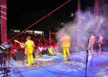 Una noche con Los Fredys: nostalgia y romanticismo en Santa María del Oro