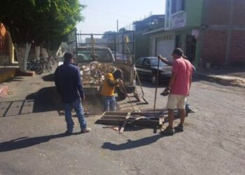Manolo Andalón pone en marcha limpieza de alcantarillas para prevenir inundaciones