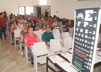 Ahuacatlán avanza en salud visual. Visión para todos