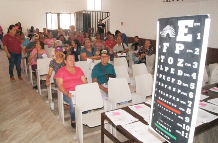 Ahuacatlán avanza en salud visual. Visión para todos