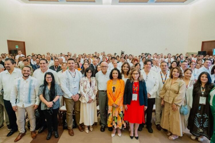 Inaugura Navarro Quintero Encuentro Nacional de Educación en Salud en Bahía de Banderas