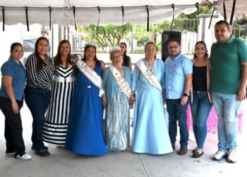 Méxpan corona a su Reina de la Tercera Edad en un ambiente de alegría