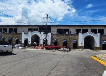 ¡Ahora sí va en serio! Avanza la tan esperada rehabilitación del mercado público de Ahuacatlán