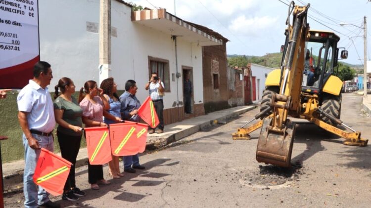 Arranca importante obra de rehabilitación en la calle Abasolo de Ahuacatlán