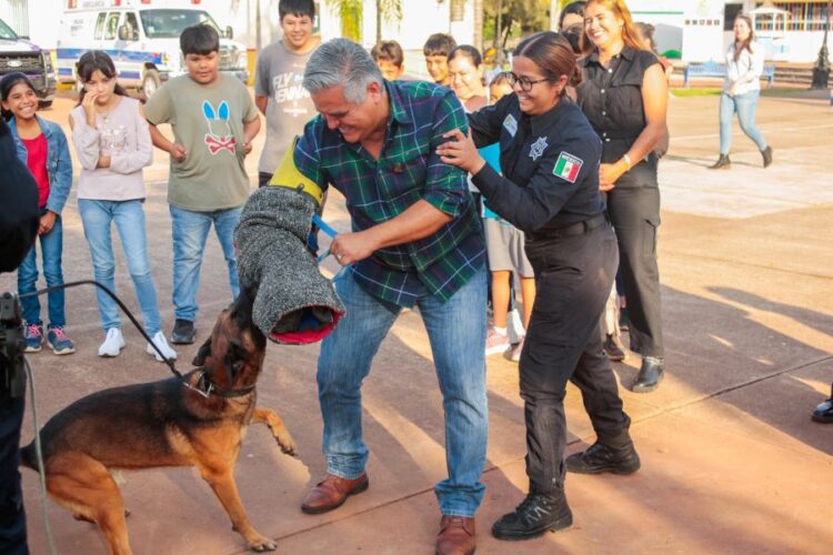 Fructífera jornada de aprendizaje y diversión en la Feria de la Prevención del Delito, en Ixtlán
