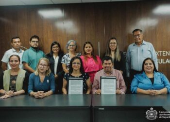 Gobierno de Ahuacatlán y UAN firman histórico convenio de colaboración