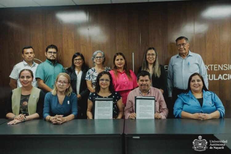 Gobierno de Ahuacatlán y UAN firman histórico convenio de colaboración