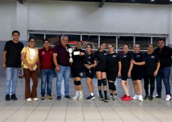 “Guerreras” conquistan la final del Torneo Femenil de Voleibol en Ixtlán