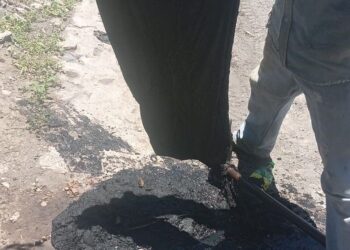 Llaman a la ciudadanía a evitar tirar basura y grasa en calles de Ahuacatlán