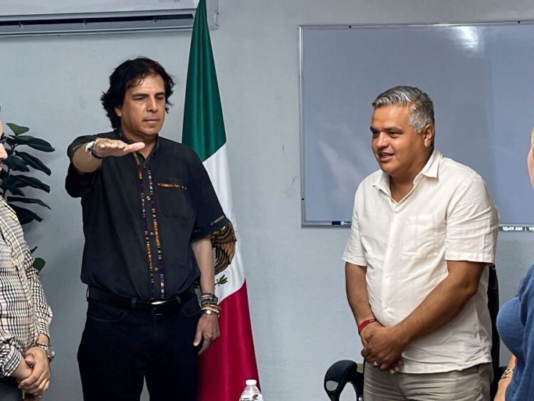 Rigoberto Guzmán toma protesta como nuevo Cronista Municipal Adjunto de Ixtlán
