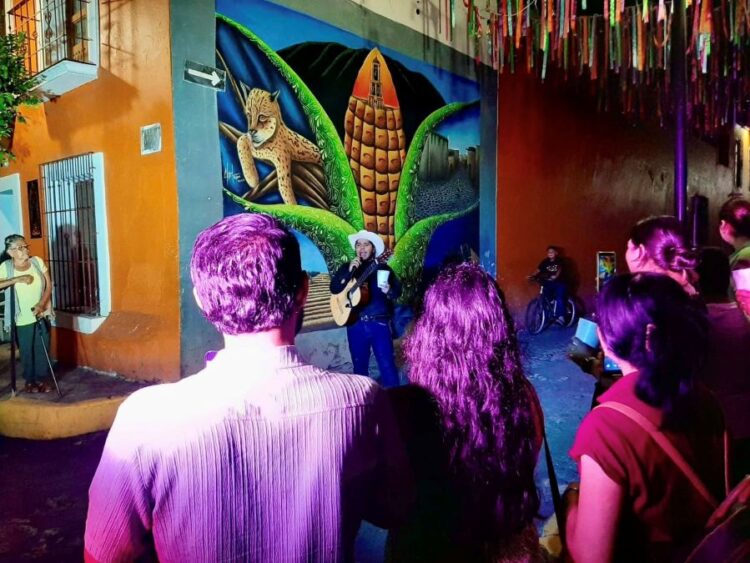 Jala celebra su cultura con una vibrante callejoneada por la “Ruta de los Murales”