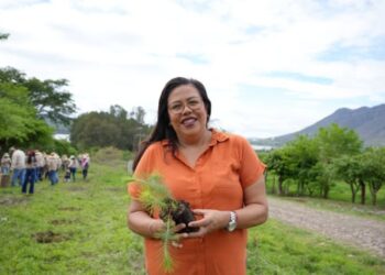 San Pedro Lagunillas siembra vida en el Parque Colosio