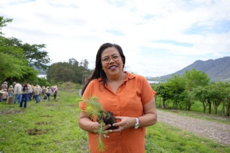 San Pedro Lagunillas siembra vida en el Parque Colosio