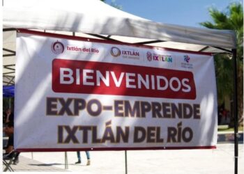 Vuelve la Expo Emprende a la plaza principal de Ixtlán