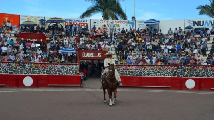 Expectación y misterio rodean la Feria de Ahuacatlán 2025
