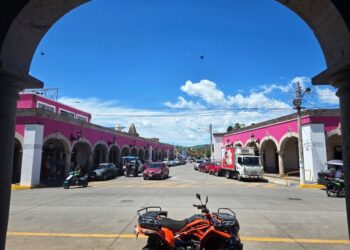 Ahuacatlán revive con el regreso de los hijos ausentes