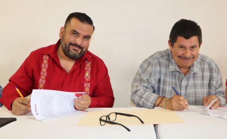 Firman convenio contra la corrupción en Ahuacatlán