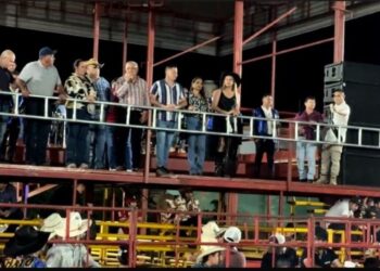 El cielo lloró el final de las Fiestas Patrias en Ixtlán