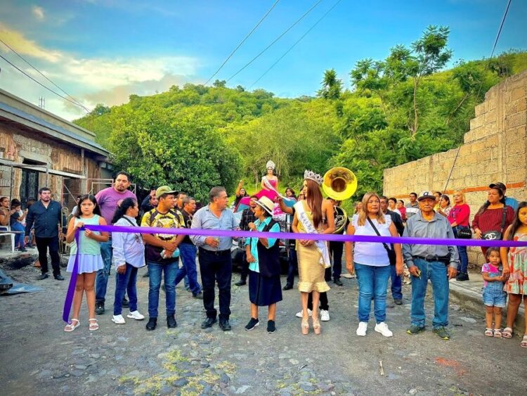 La Natividad arranca con alegría sus fiestas en Jala