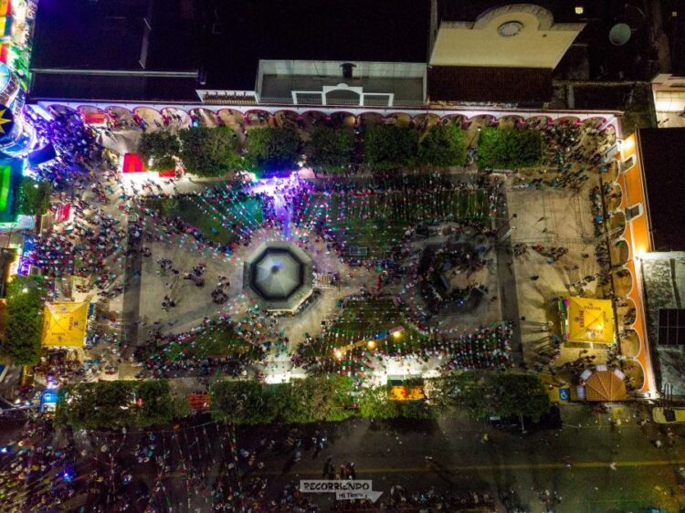 Fiestas de Ixtlán transcurren en paz… con uno que otro “borrachito”