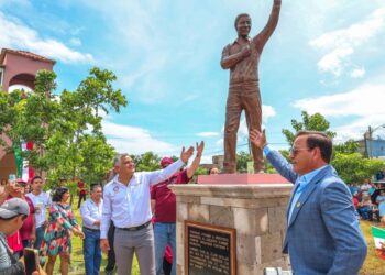 Ixtlán honra a sus hijos ausentes con el Monumento al Migrante