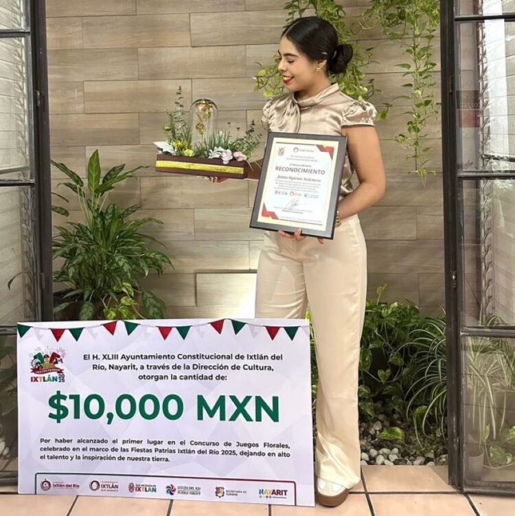 Janina Bejarano gana los Juegos Florales de Ixtlán 2025