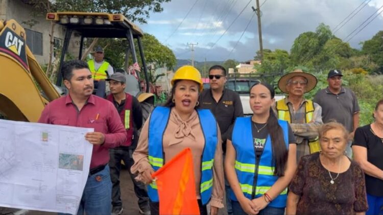 Ahuacatlán se alista para honrar a sus muertos