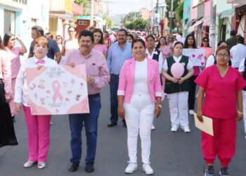 Ahuacatlán se une en la lucha contra el cáncer de mama