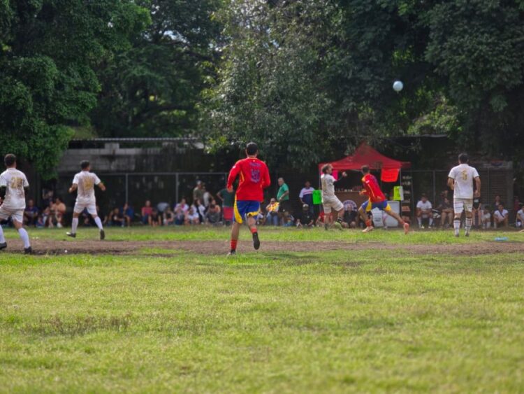 Ahuacatlán alista la rehabilitación de su Unidad Deportiva